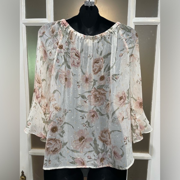 Love Stitch pretty blouse Sz S - Picture 2 of 2